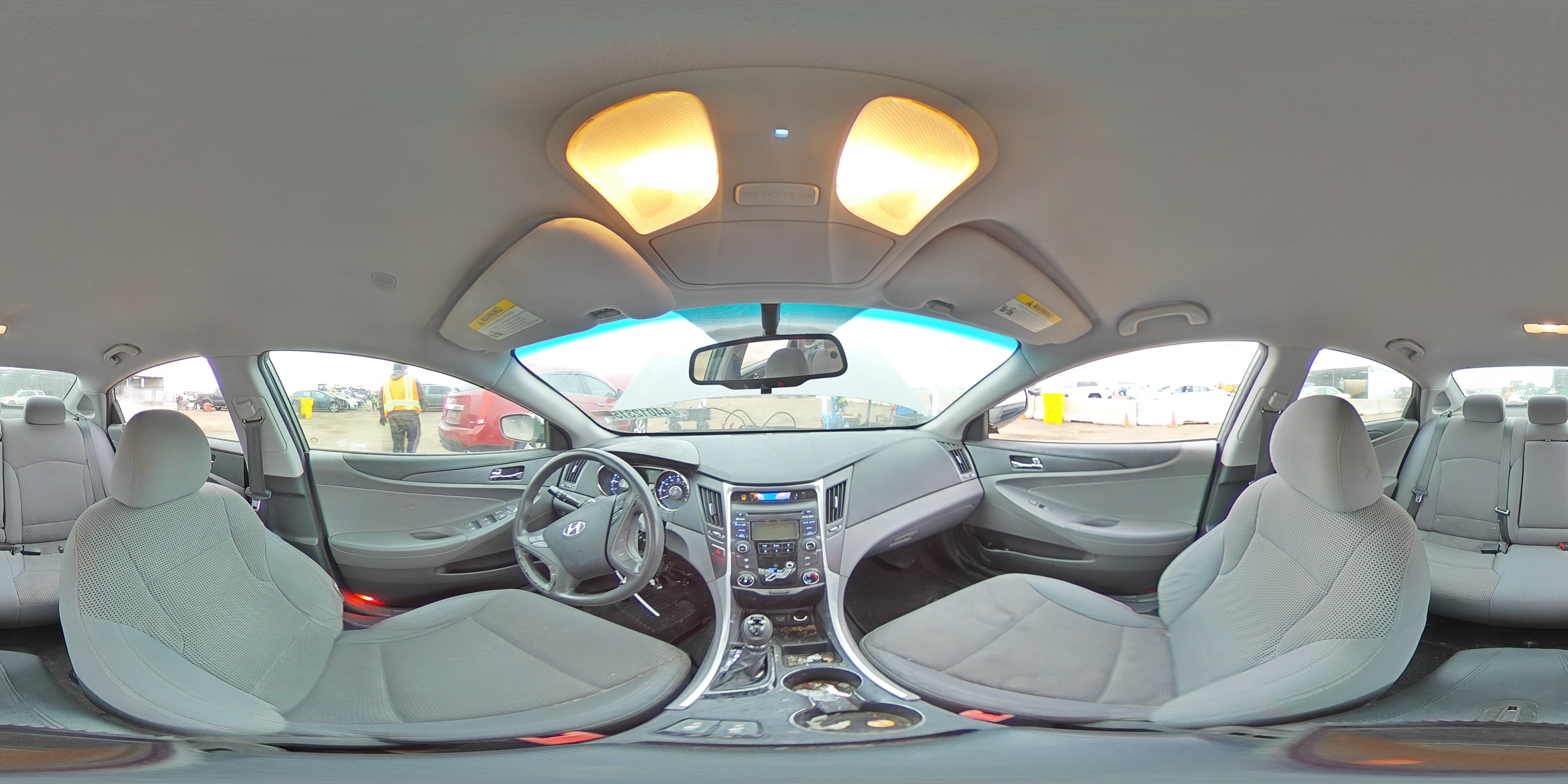 2013 Hyundai Sonata - Image 12