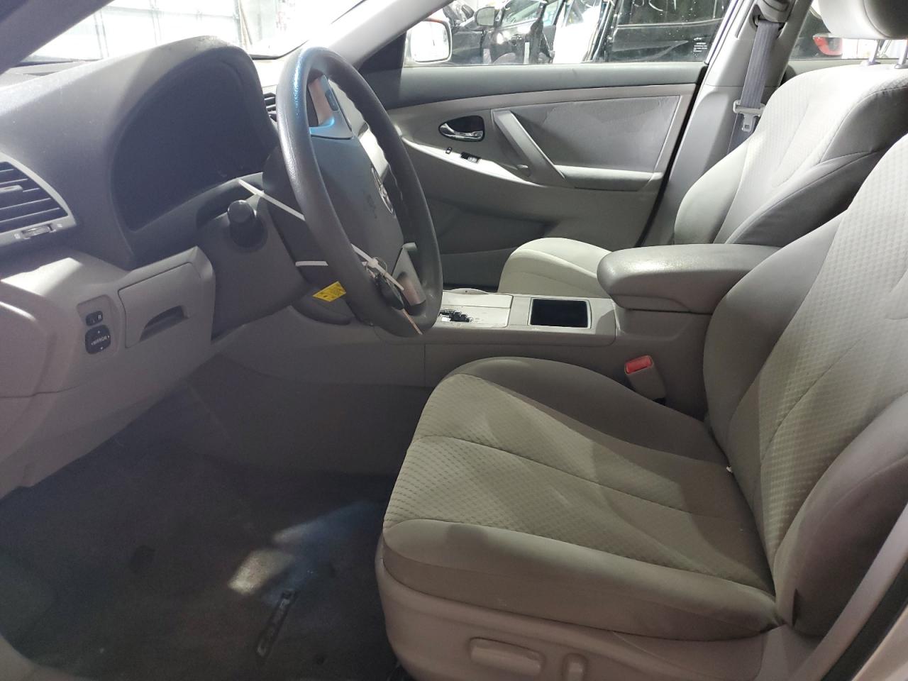 2009 Toyota Camry - Image 7
