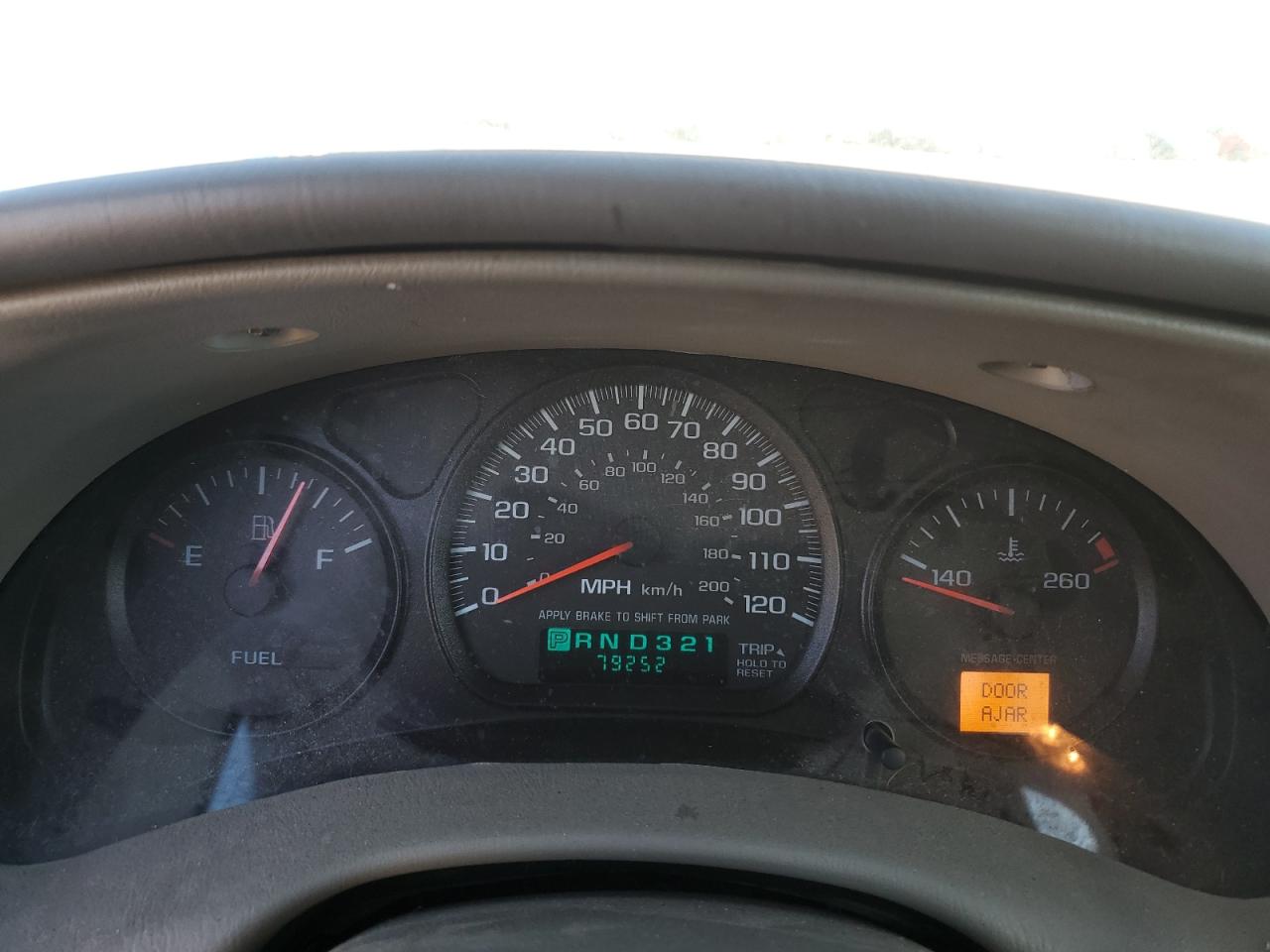 2004 Chevrolet Impala - Image 9