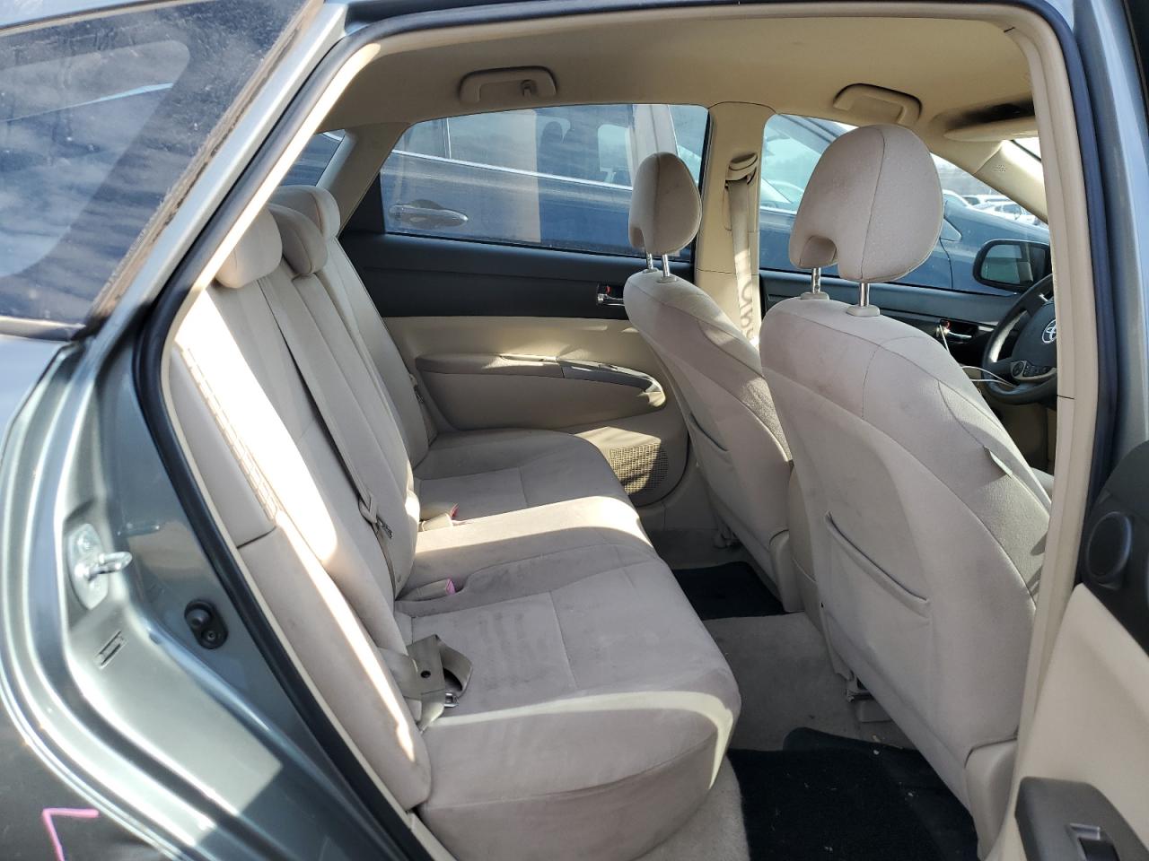 2005 Toyota Prius - Image 11