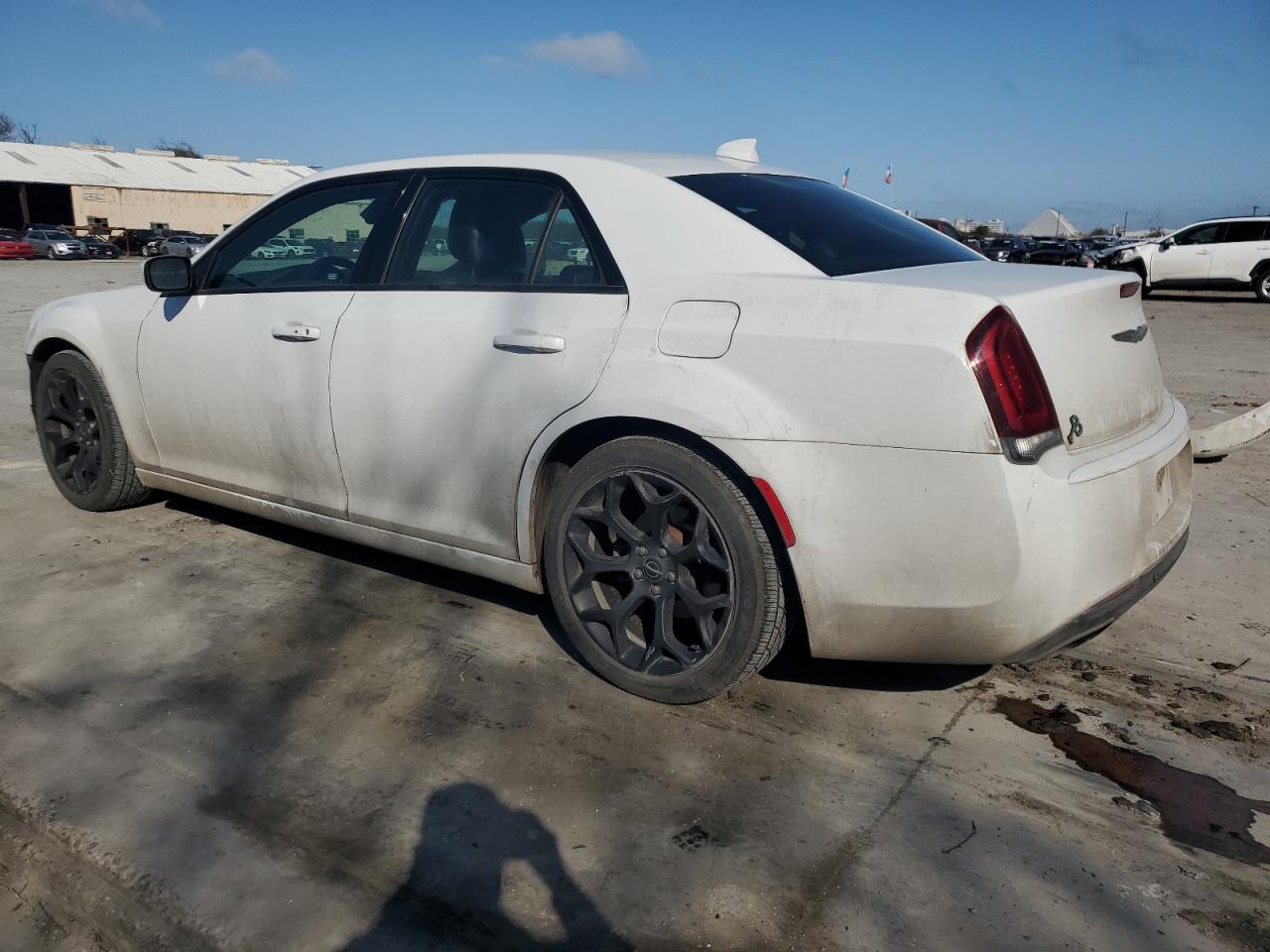 2019 Chrysler 300 - Image 2