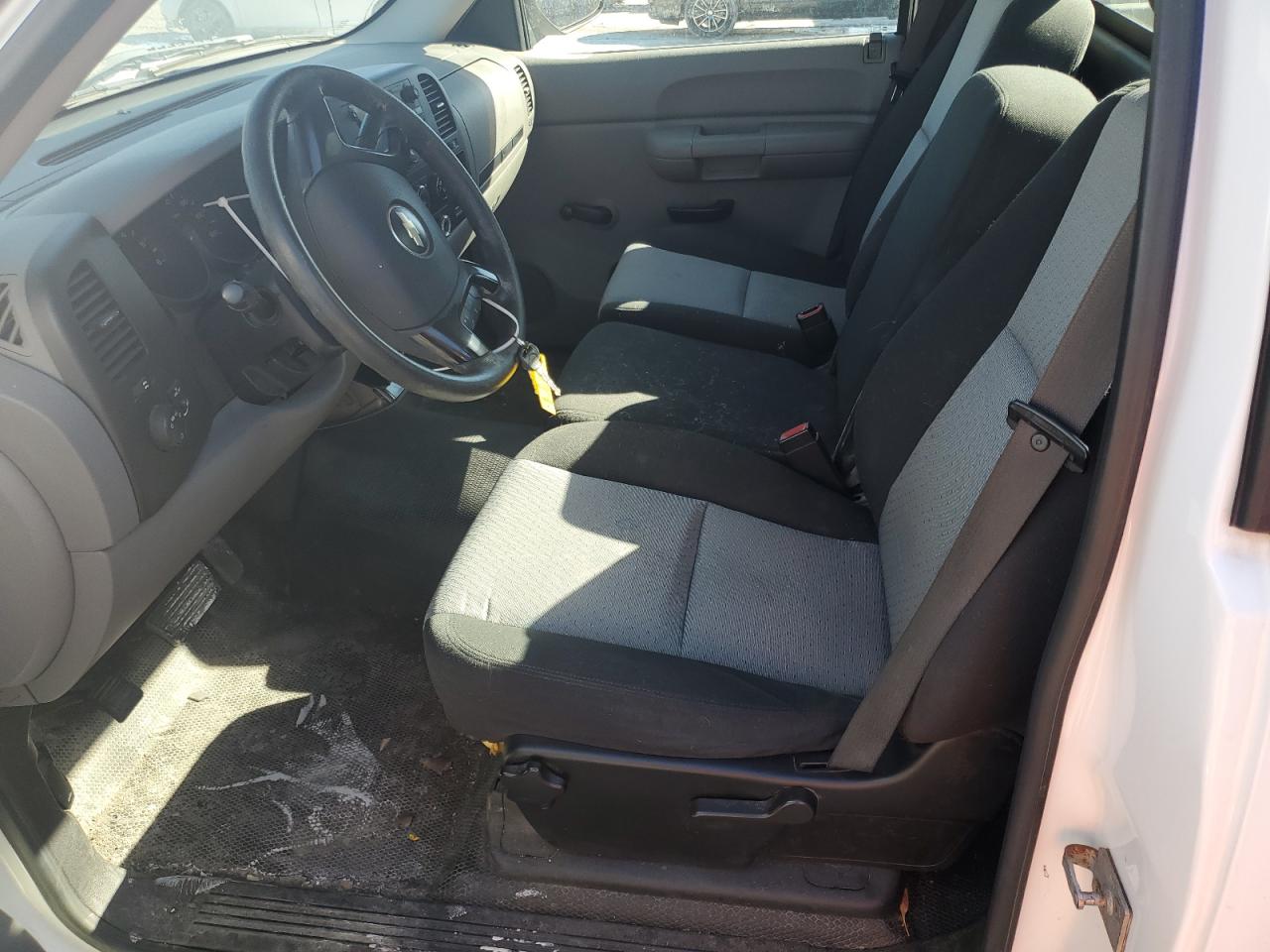 2009 Chevrolet Silverado - Image 7