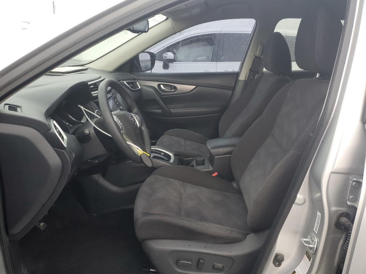 2016 Nissan Rogue - Image 7