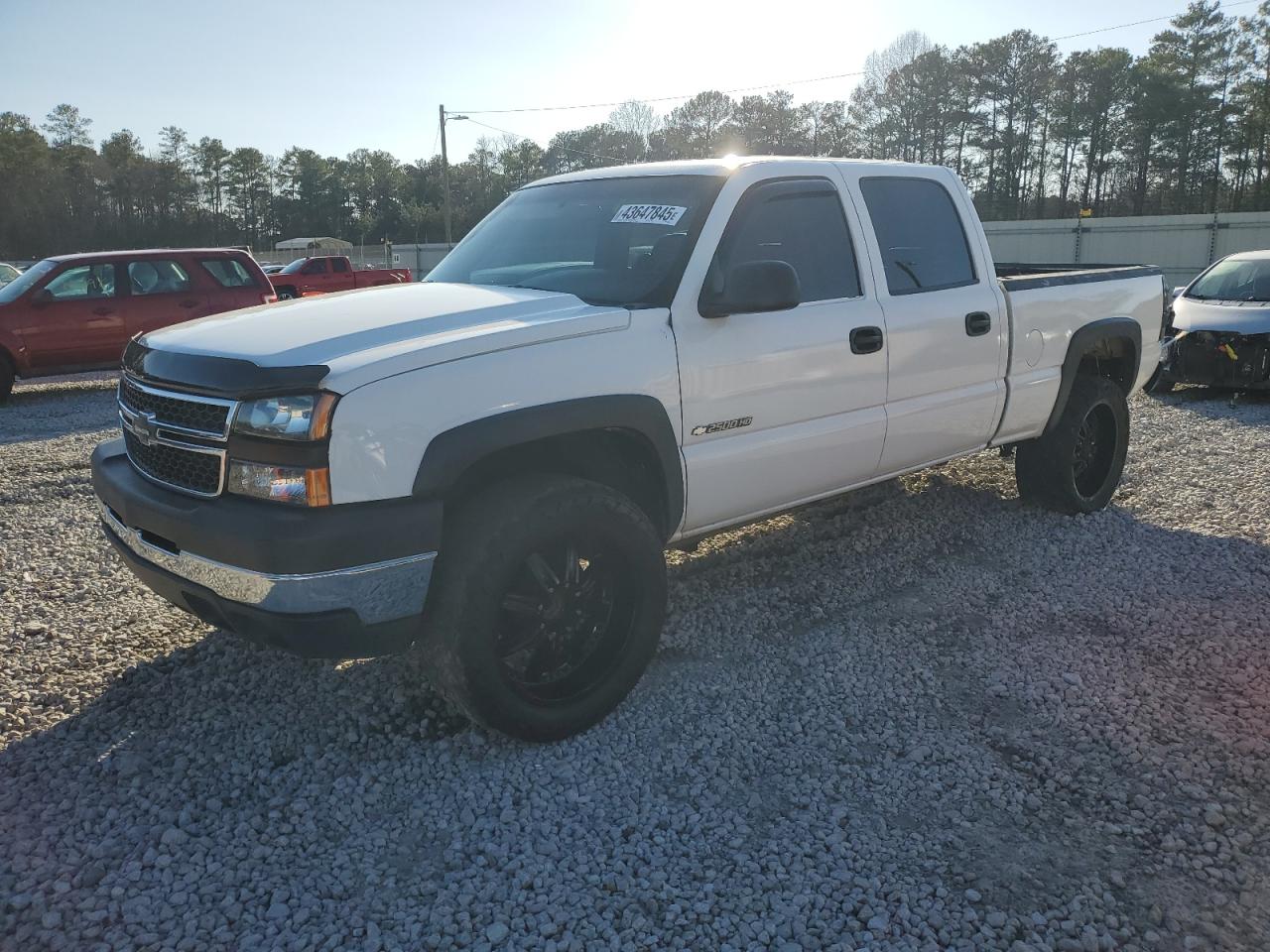2006 Chevrolet Silverado C2500 Heavy Duty for Sale in Ellenwood, GA - Side