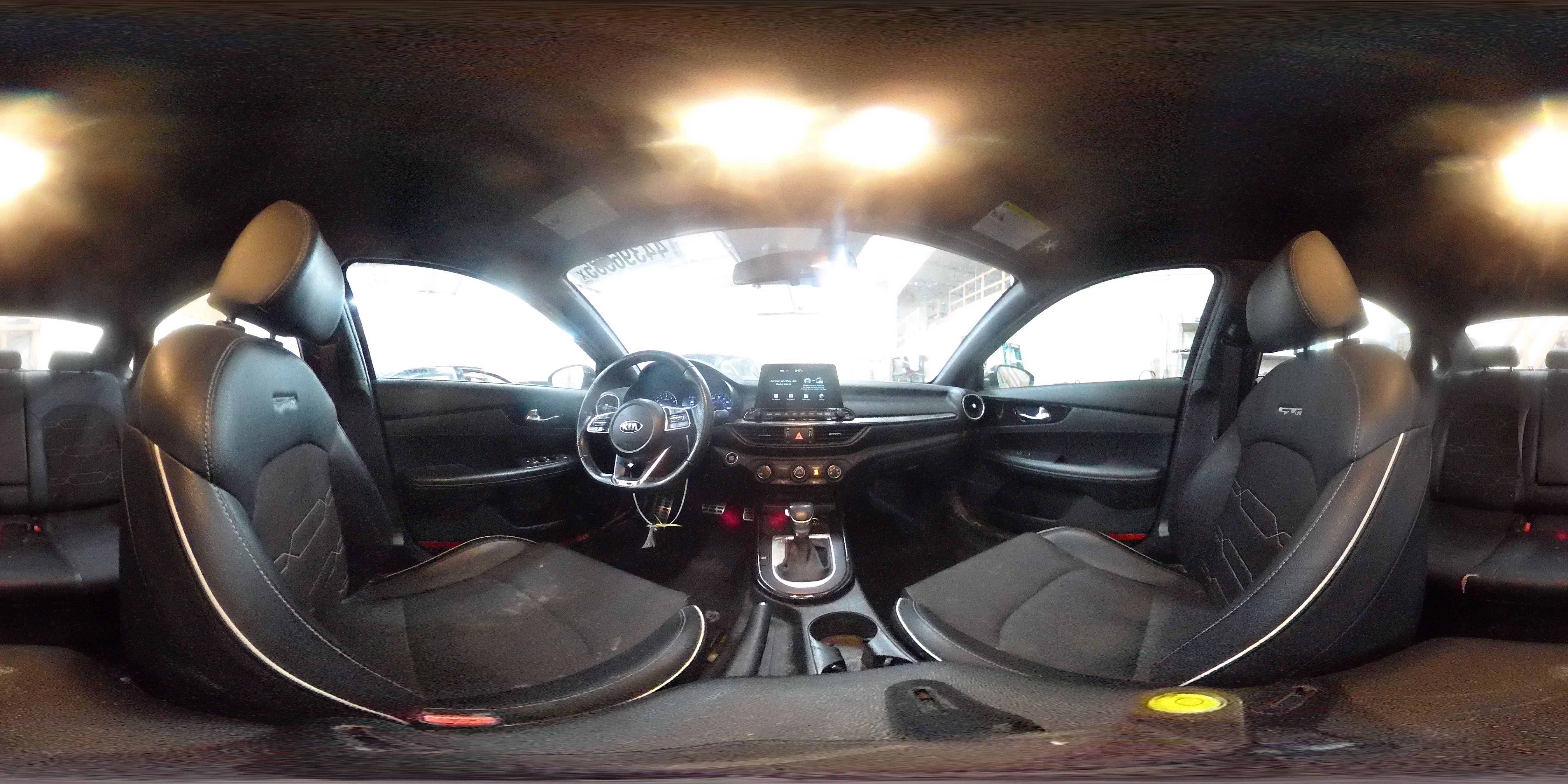 2021 Kia Forte - Image 13