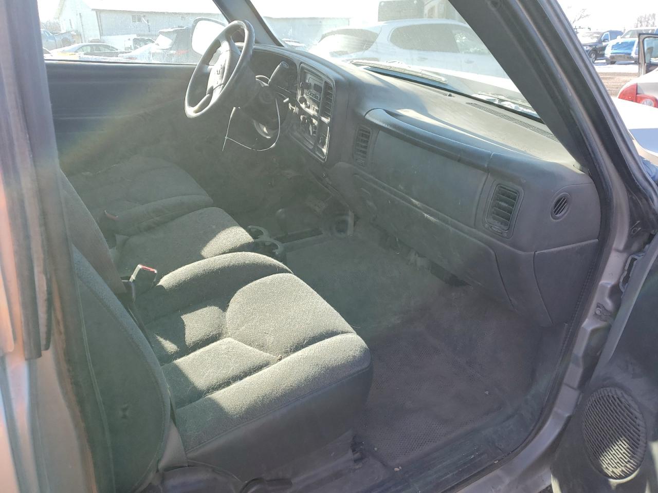 2005 Chevrolet Silverado - Image 8