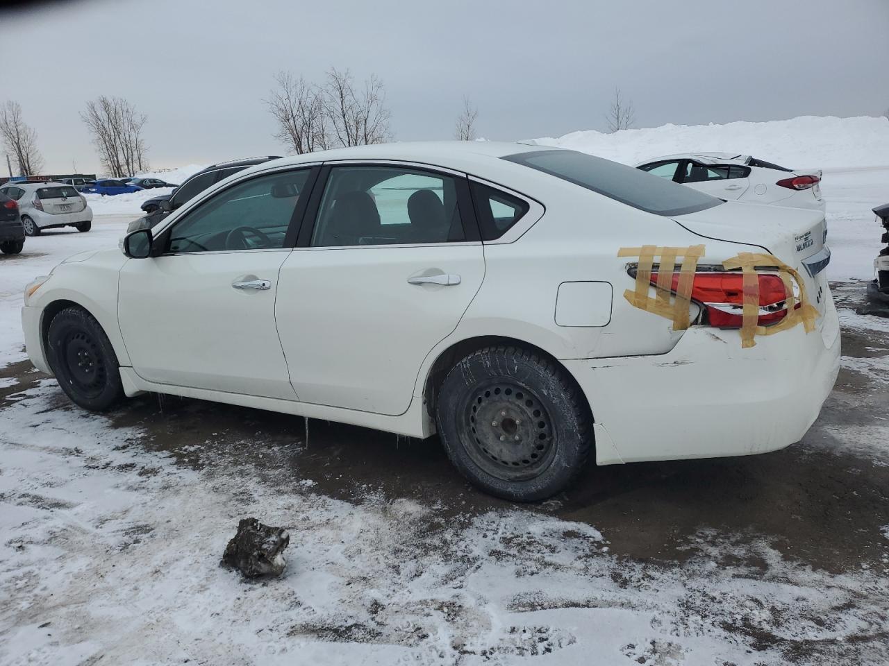2014 Nissan Altima - Image 2