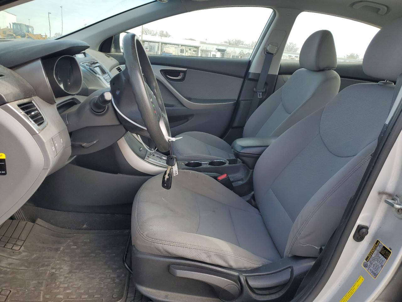 2013 Hyundai Elantra - Image 7