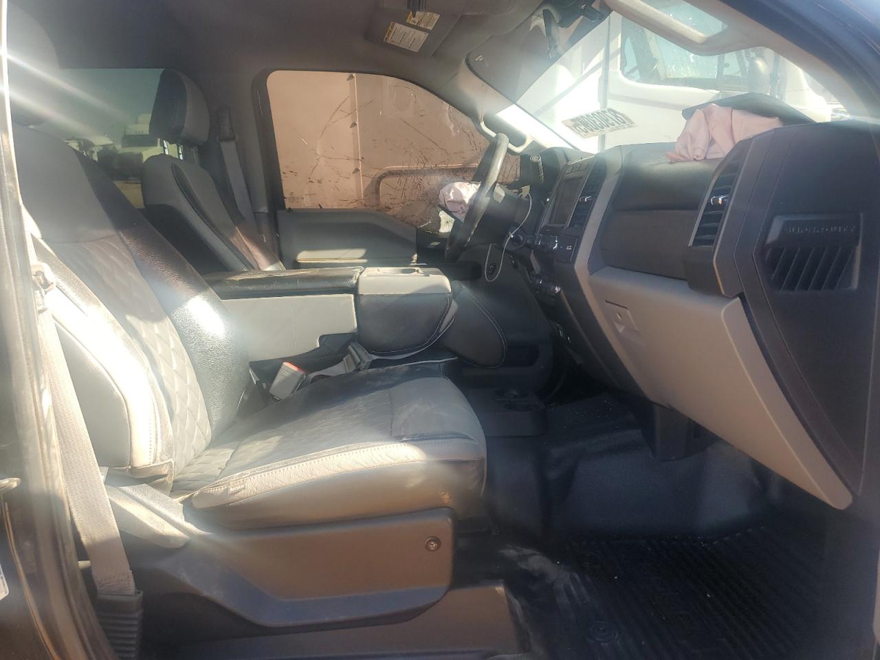 2019 Ford F450 - Image 5