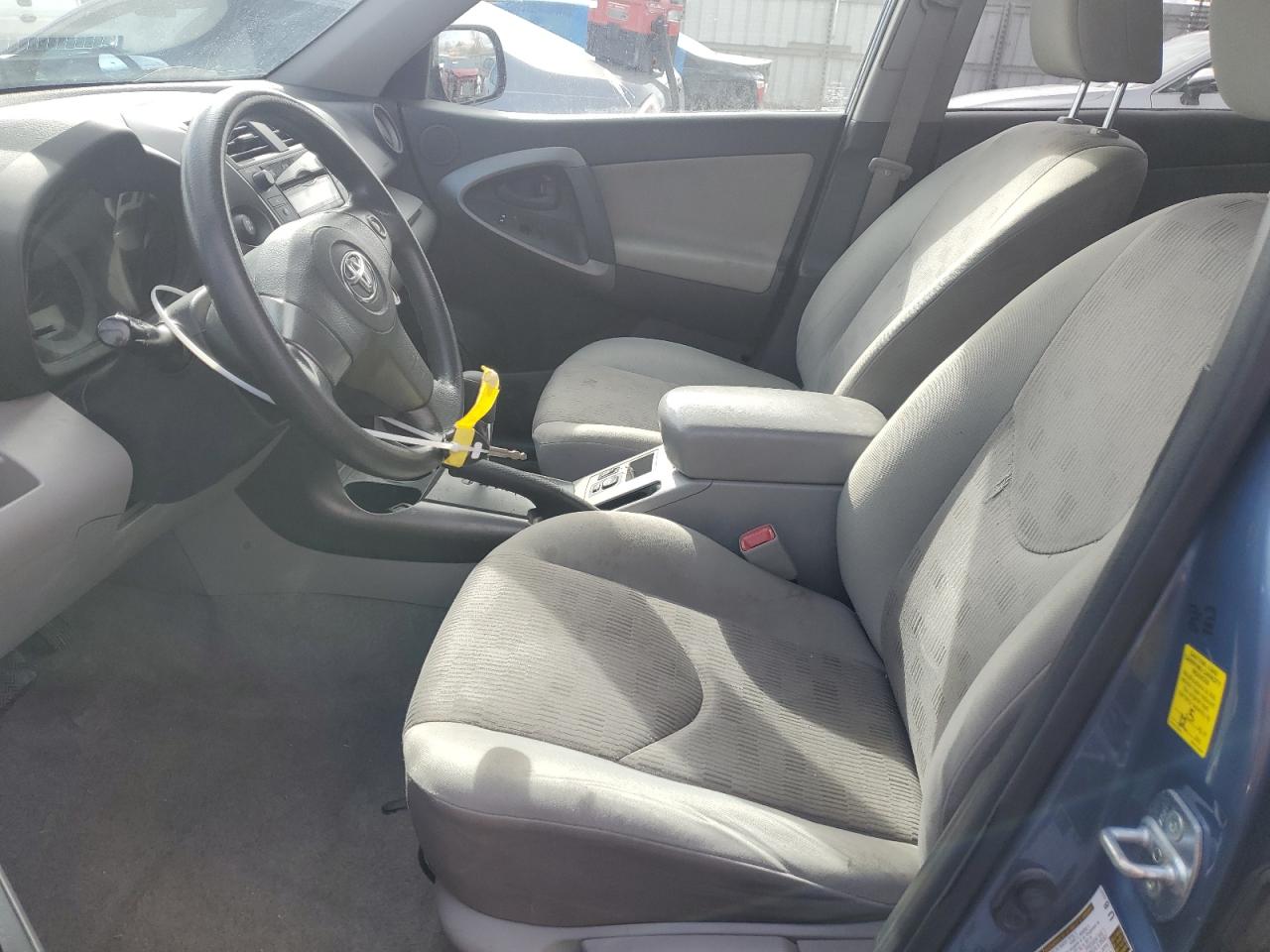 2010 Toyota RAV 4 - Image 7
