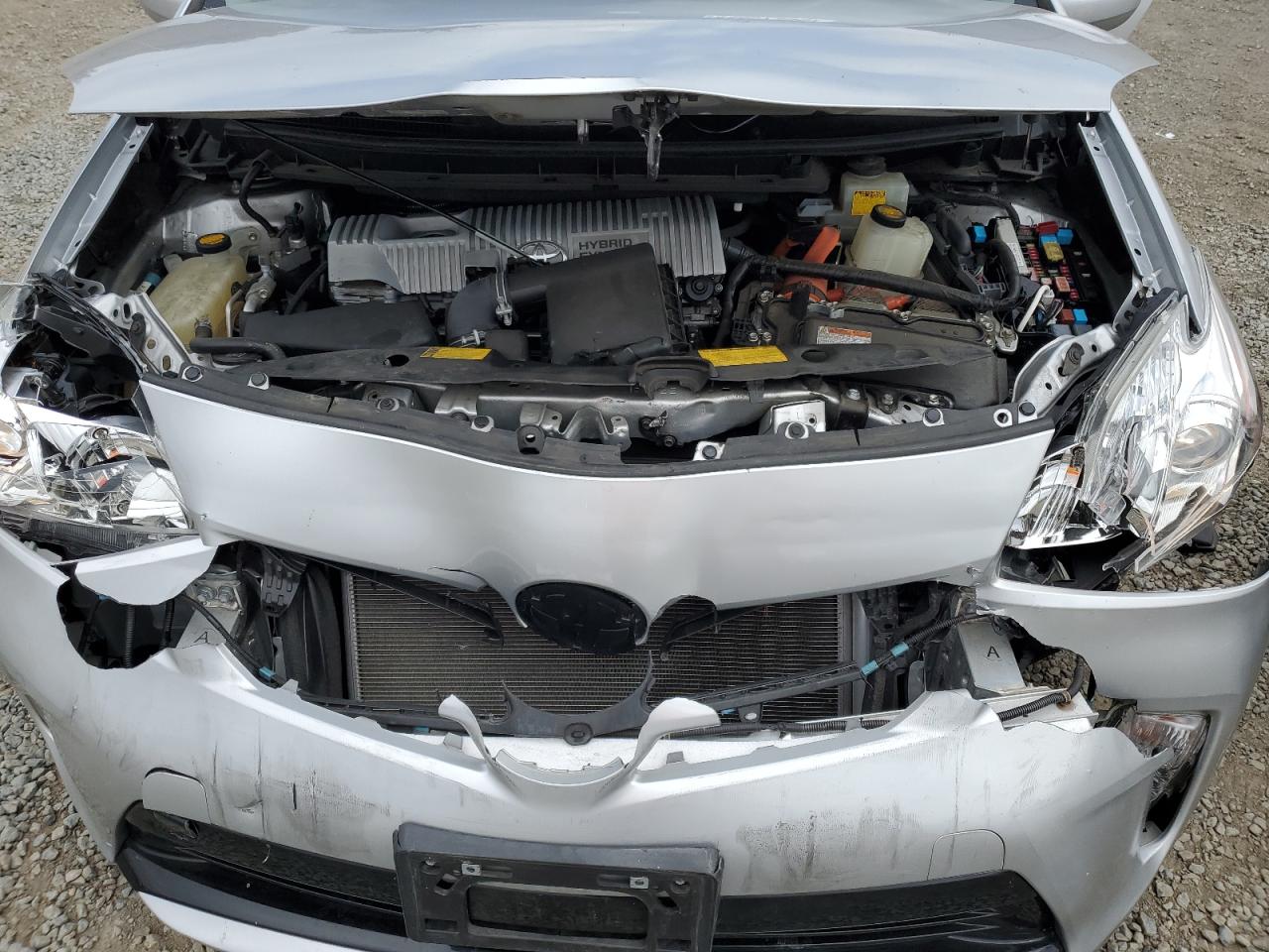2014 Toyota Prius - Image 14