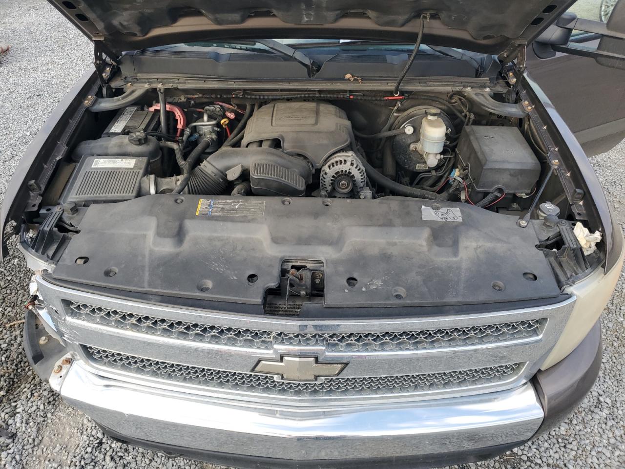 2008 Chevrolet Silverado - Image 11