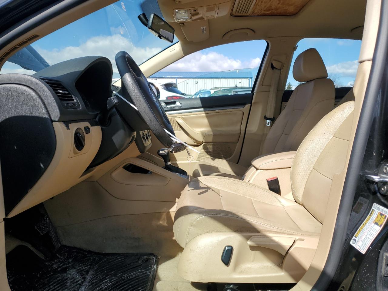 2007 Volkswagen Jetta - Image 7