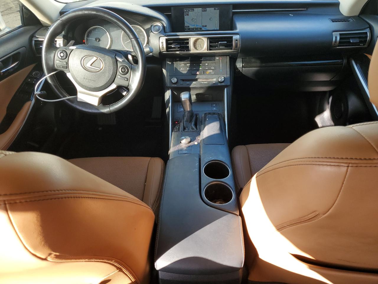 2015 Lexus IS - Image 8