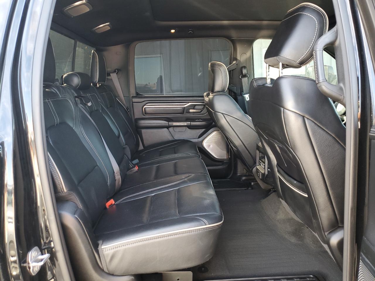 2021 RAM 1500 - Image 10