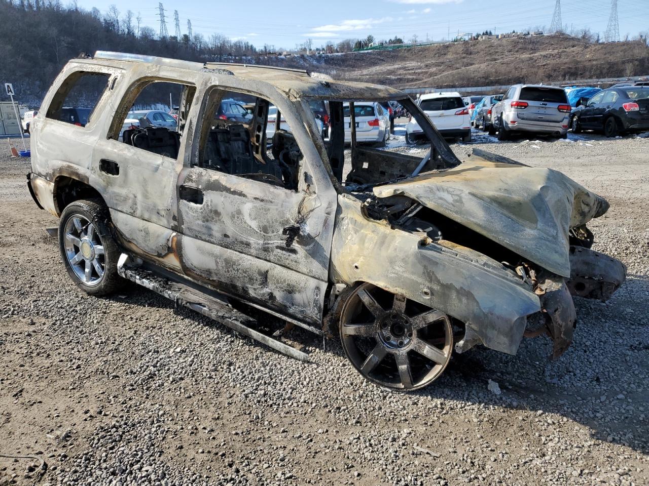 2005 Cadillac Escalade - Image 4