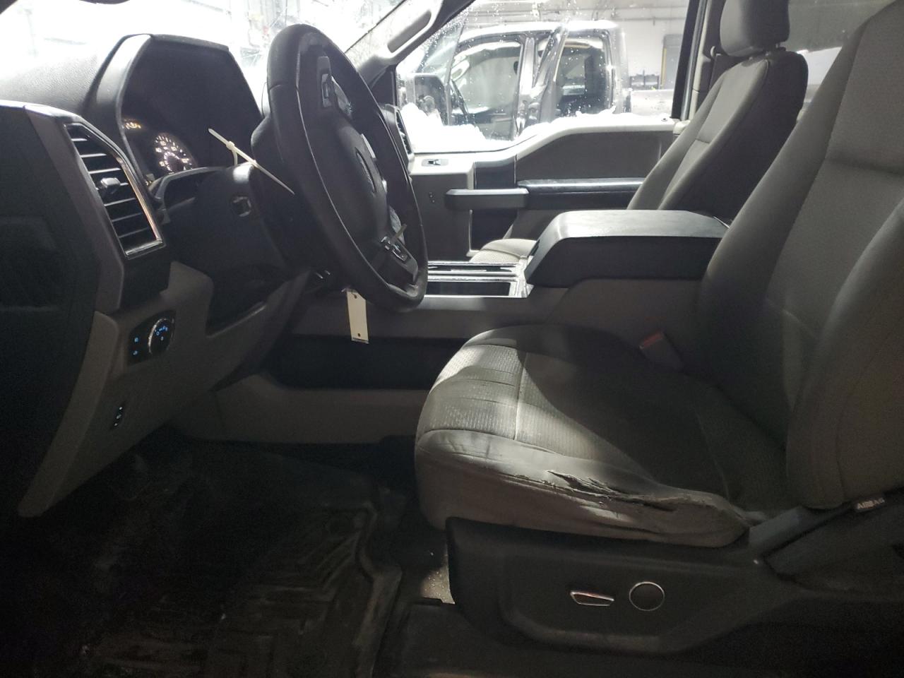 2015 Ford F-150 - Image 7