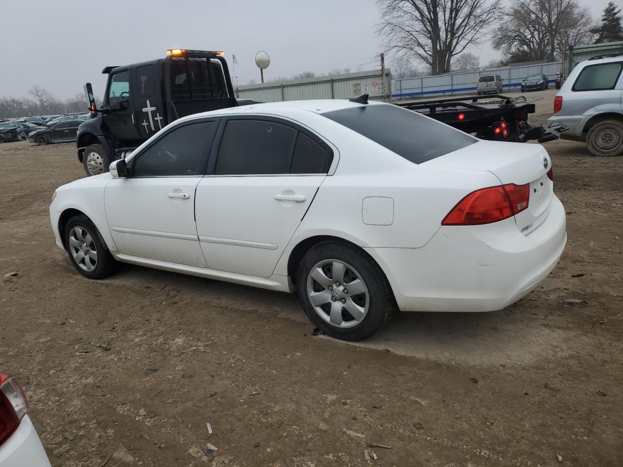 2010 Kia Optima - Image 2