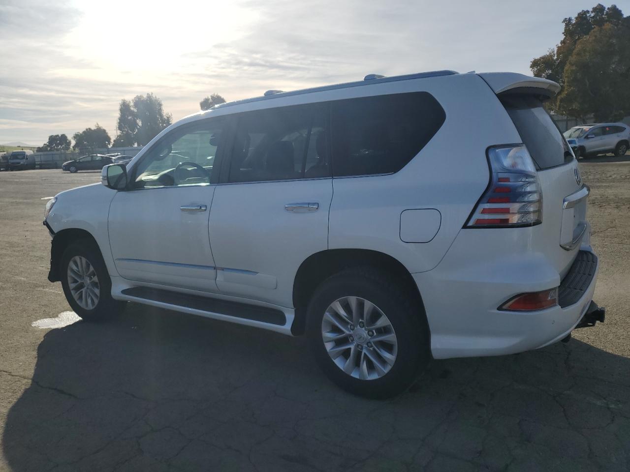 2016 Lexus GX - Image 2