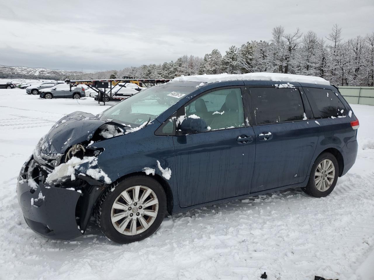 2011 Toyota Sienna - Image 1