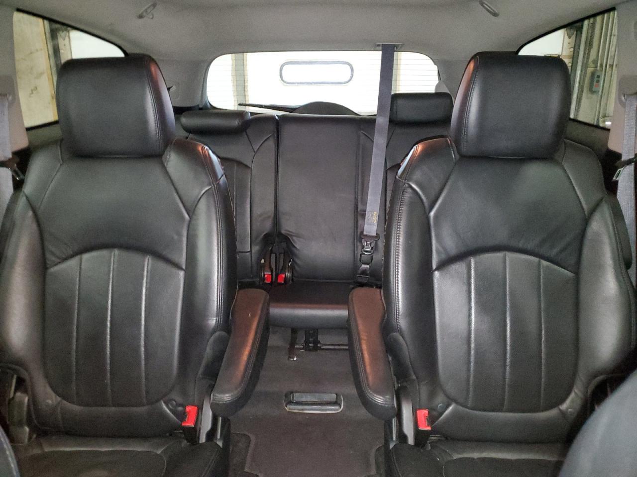 2012 Buick Enclave - Image 10
