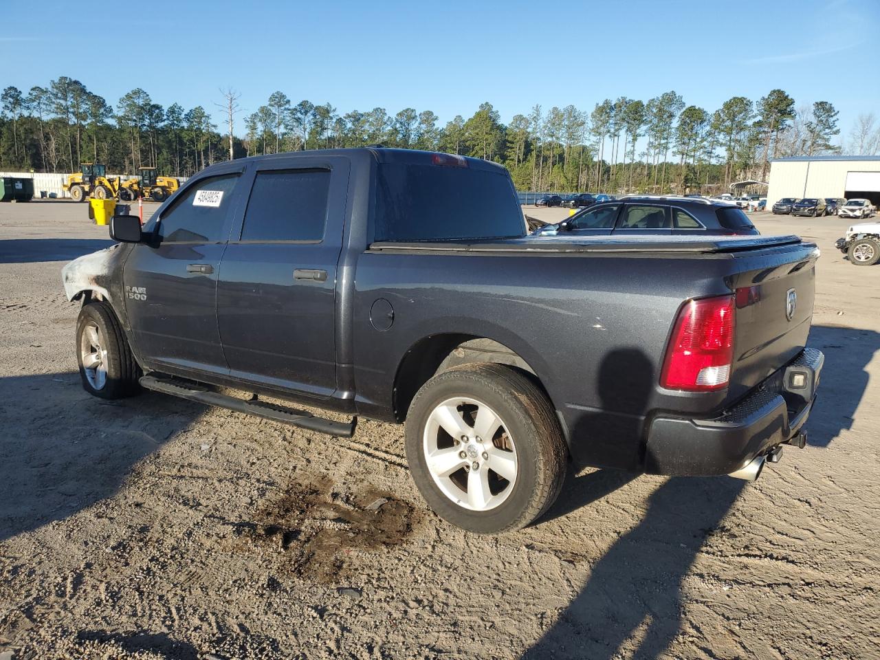 2015 RAM 1500 - Image 2