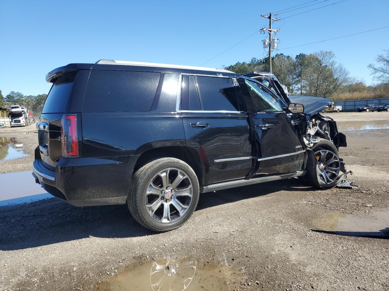 2015 GMC Yukon - Image 3