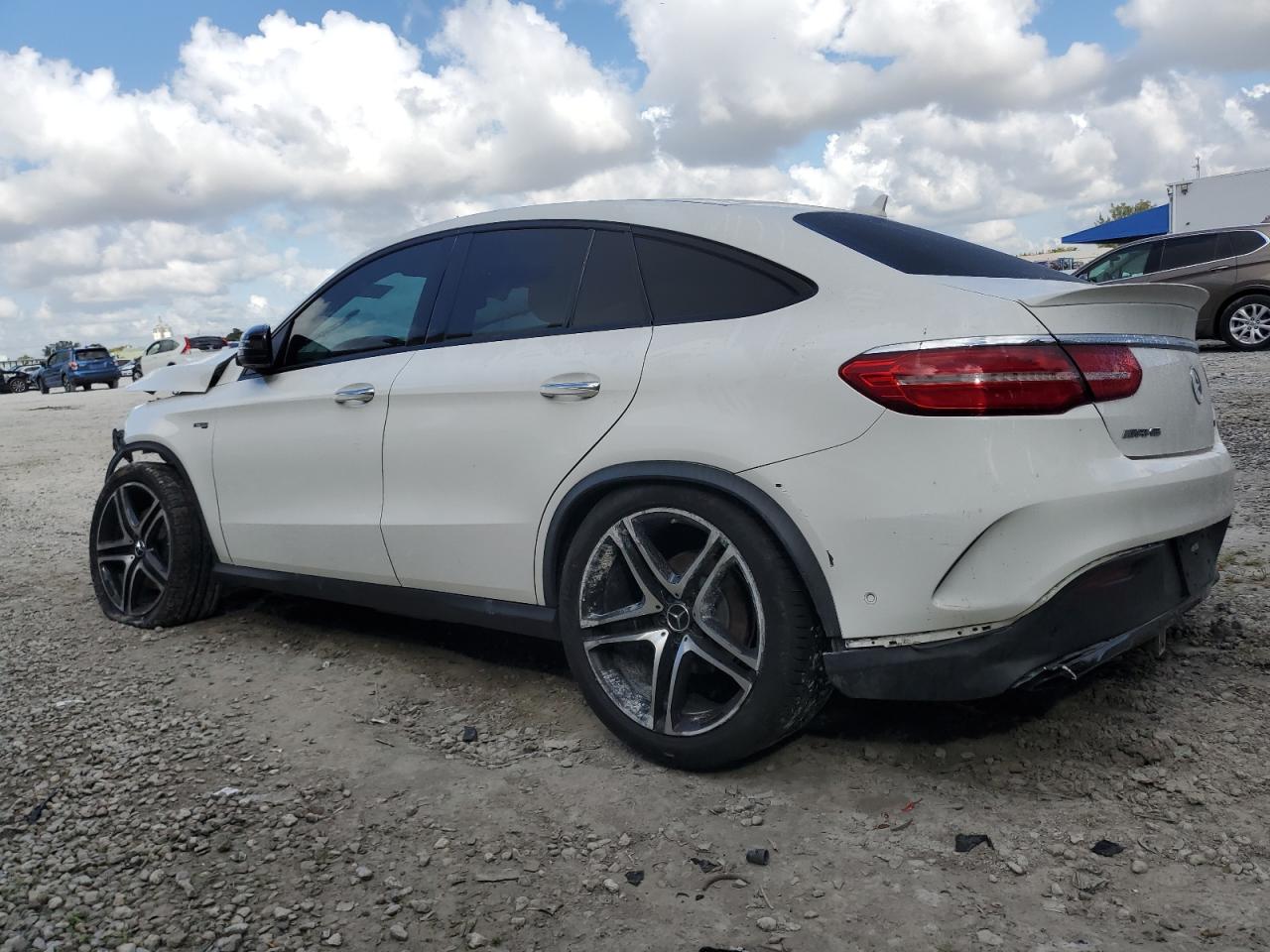 2019 Mercedes-Benz GLE - Image 2