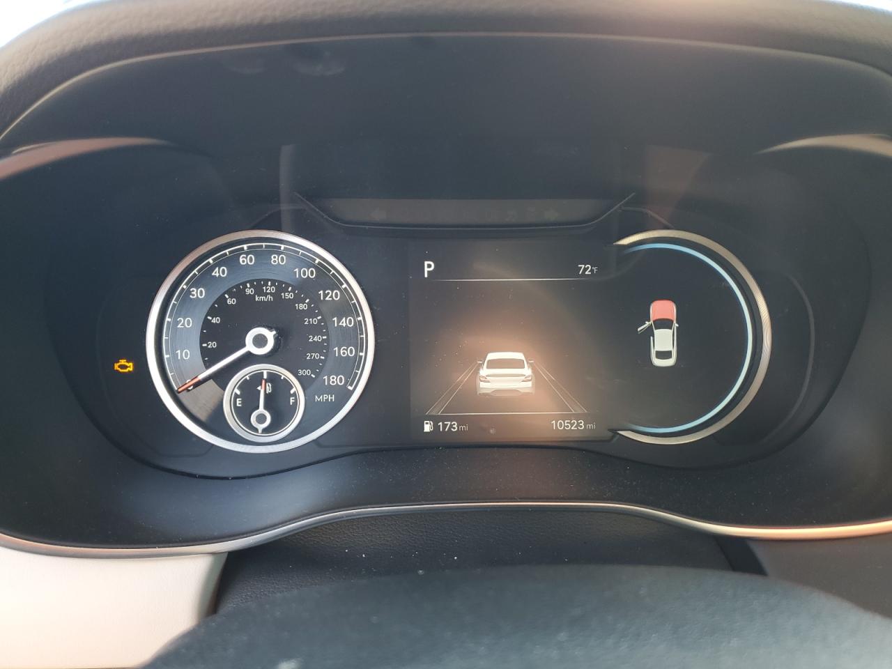 2023 Genesis G70 - Image 9