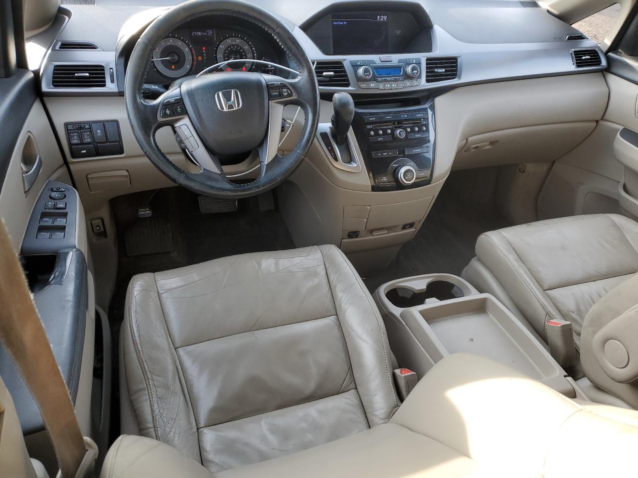 2011 Honda Odyssey - Image 8