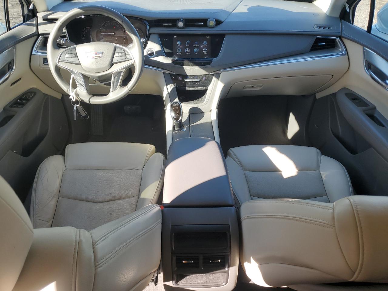 2017 Cadillac XT5 - Image 8