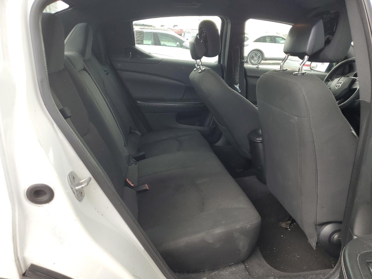 2012 Dodge Avenger - Image 10