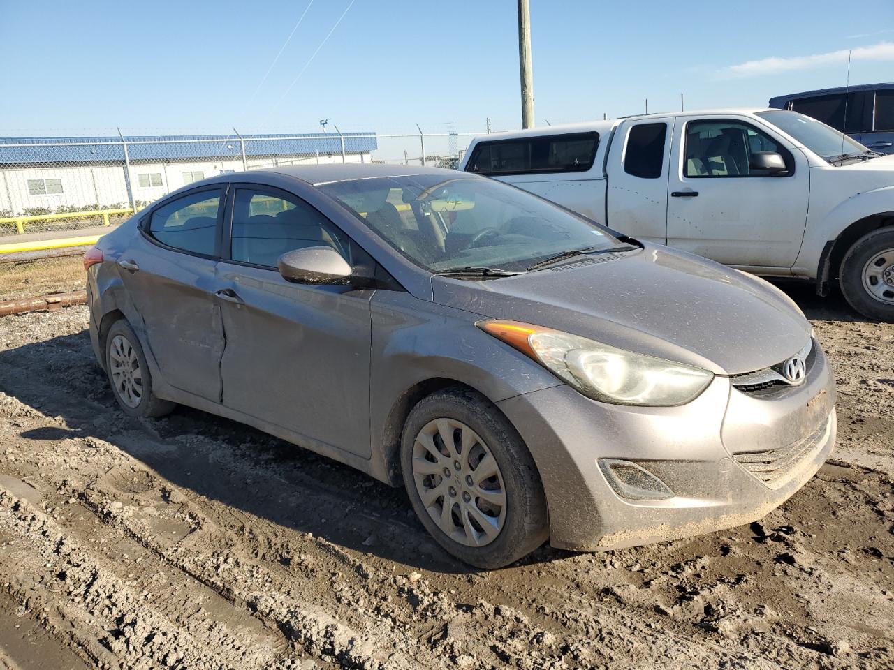 2011 Hyundai Elantra - Image 4