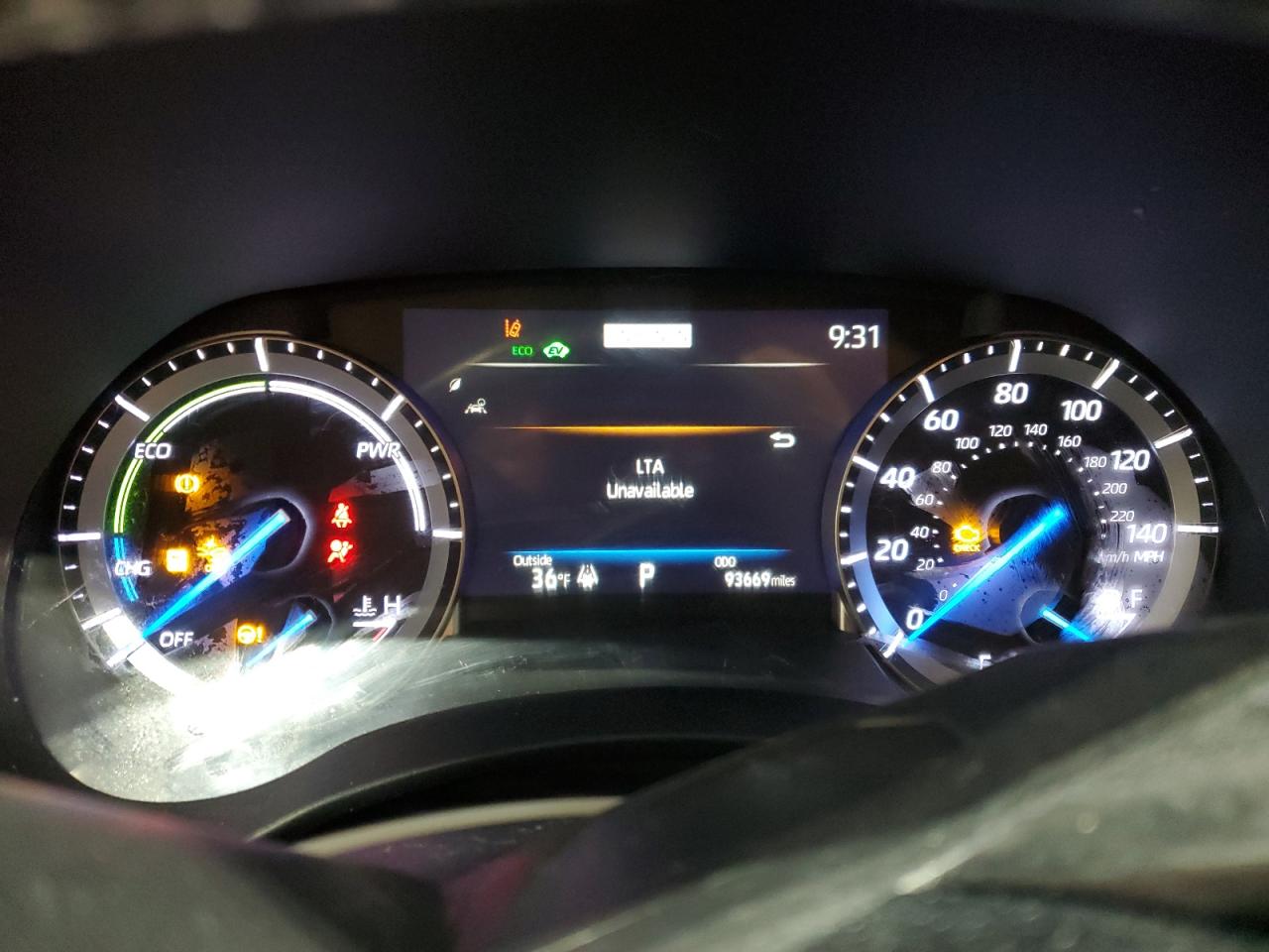 2022 Toyota Highlander - Image 9