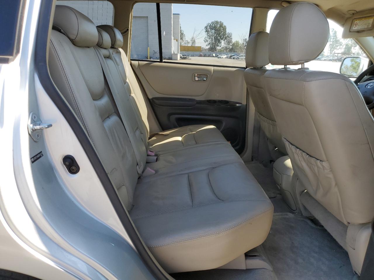 2003 Toyota Highlander - Image 10