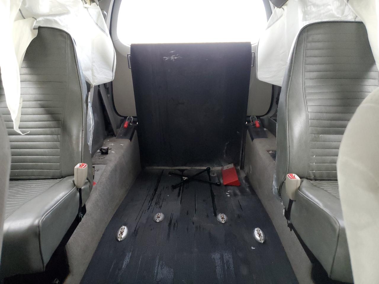 2015 Toyota Sienna - Image 10