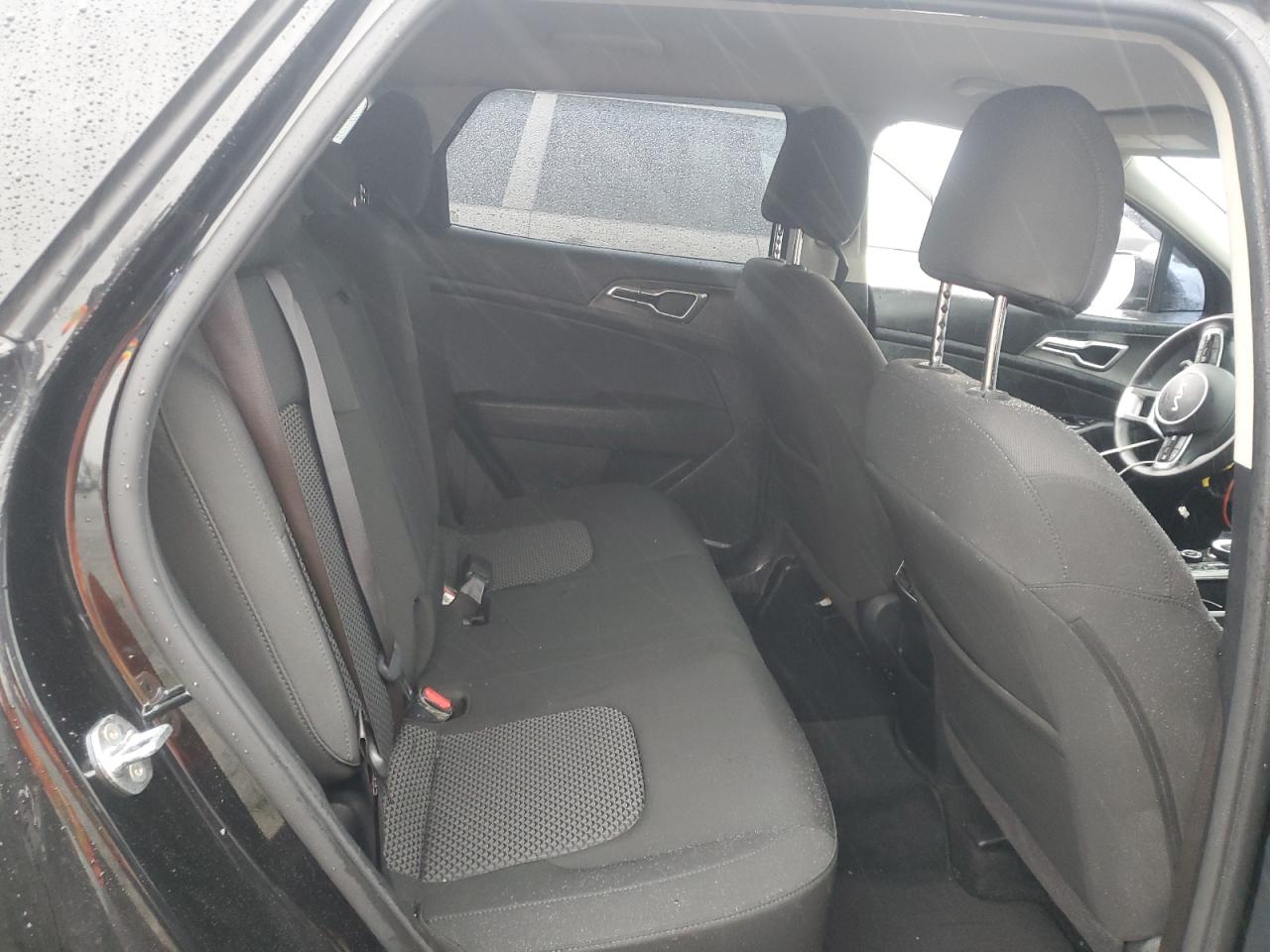 2023 Kia Sportage - Image 10