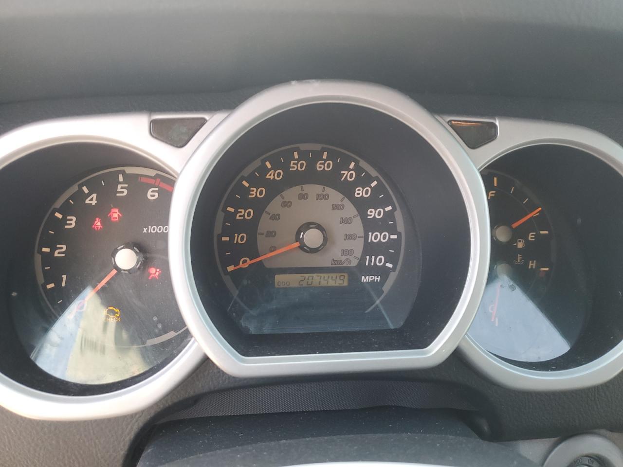 2005 Toyota 4Runner - Image 9