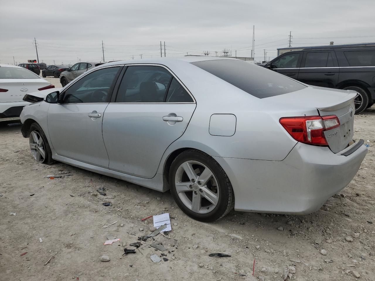 2014 Toyota Camry - Image 2