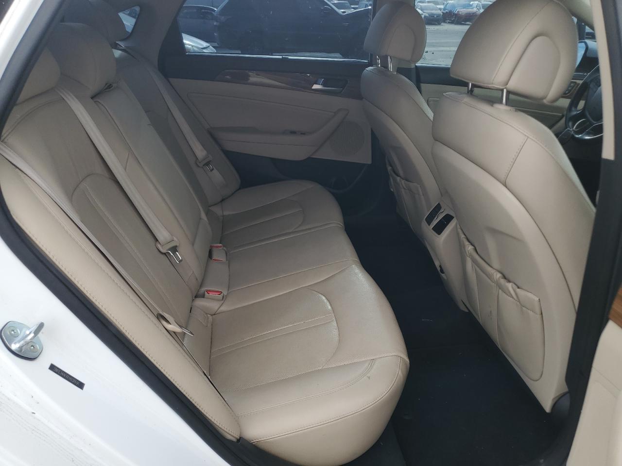 2015 Hyundai Sonata - Image 10