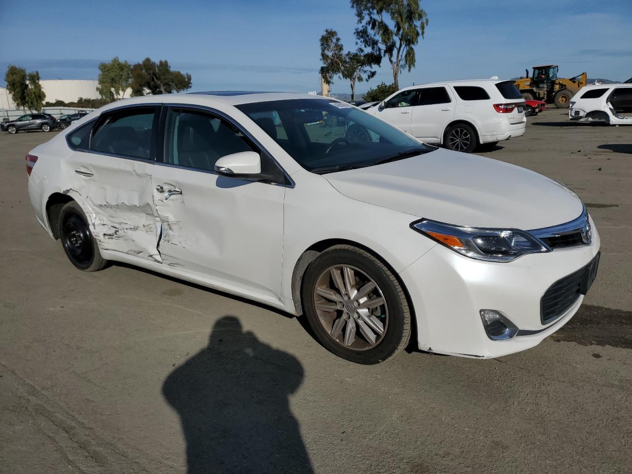 2013 Toyota Avalon - Image 4