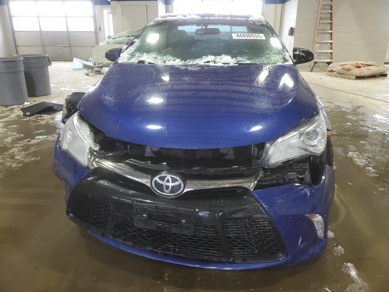 2015 Toyota Camry - Image 5