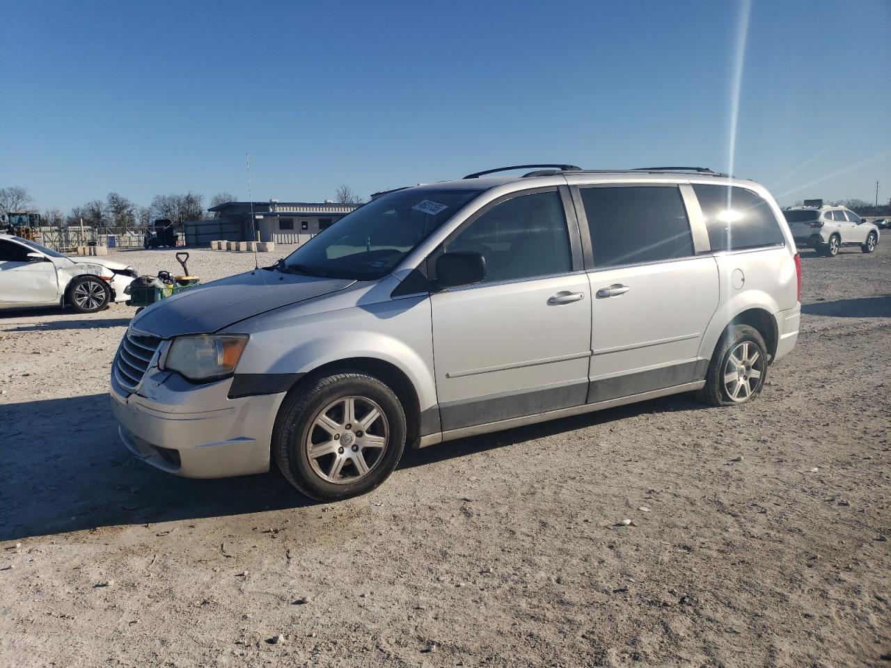 2008 Chrysler Town & Country - Image 1