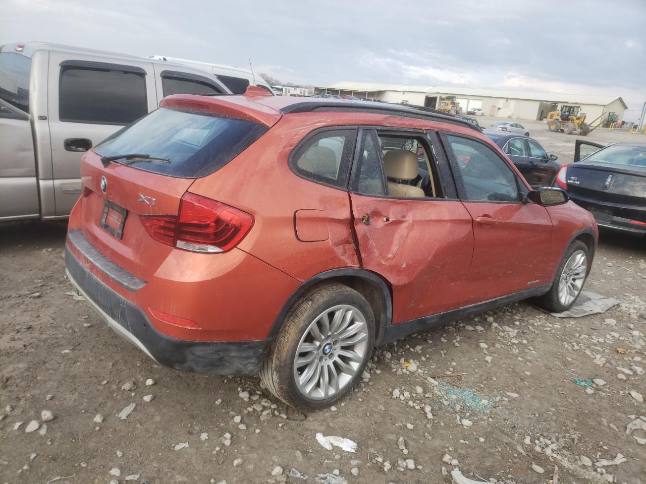 2013 BMW X1 - Image 3