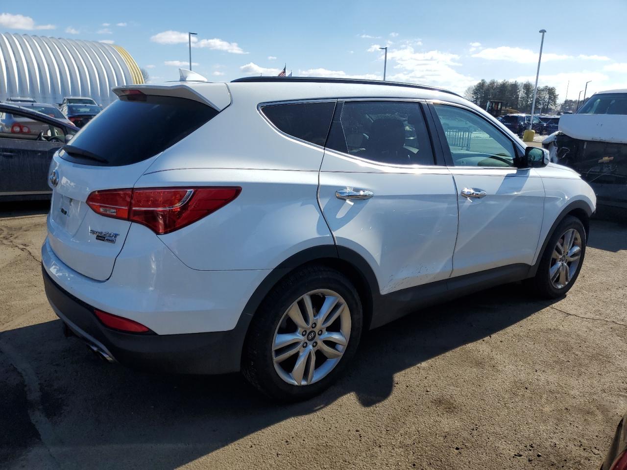 2015 Hyundai Santa Fe - Image 3