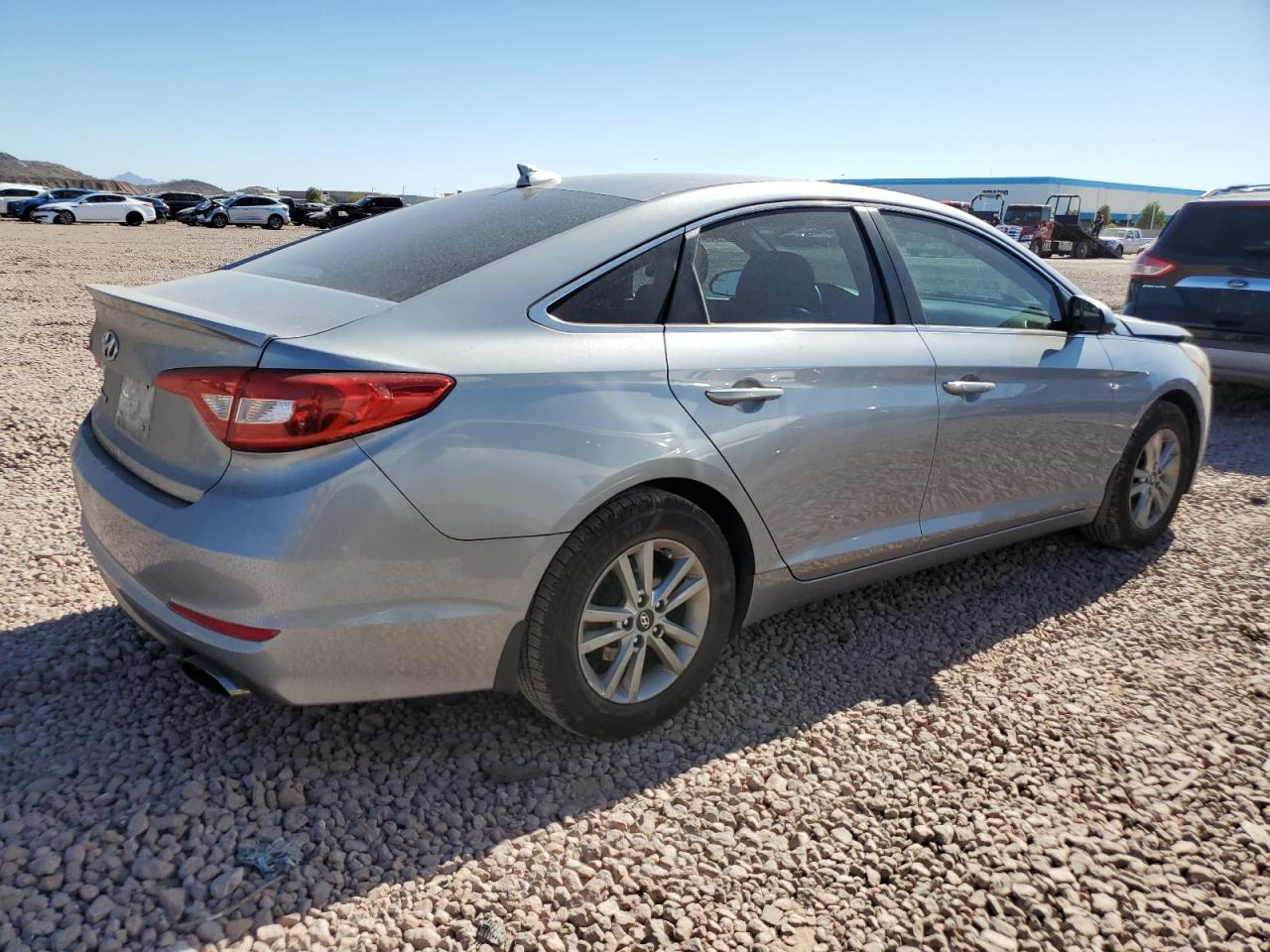 2017 Hyundai Sonata - Image 3