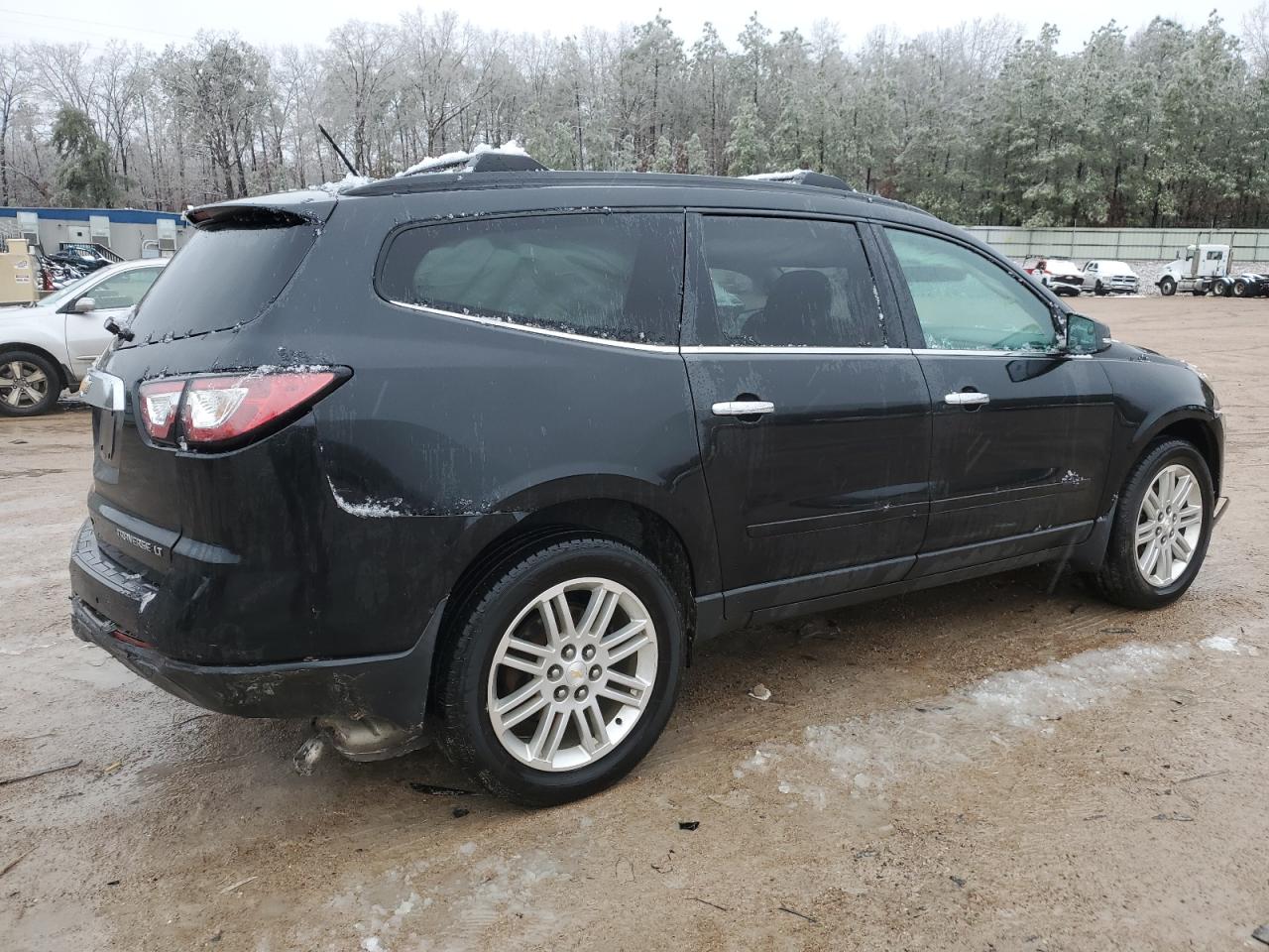 2014 Chevrolet Traverse - Image 3
