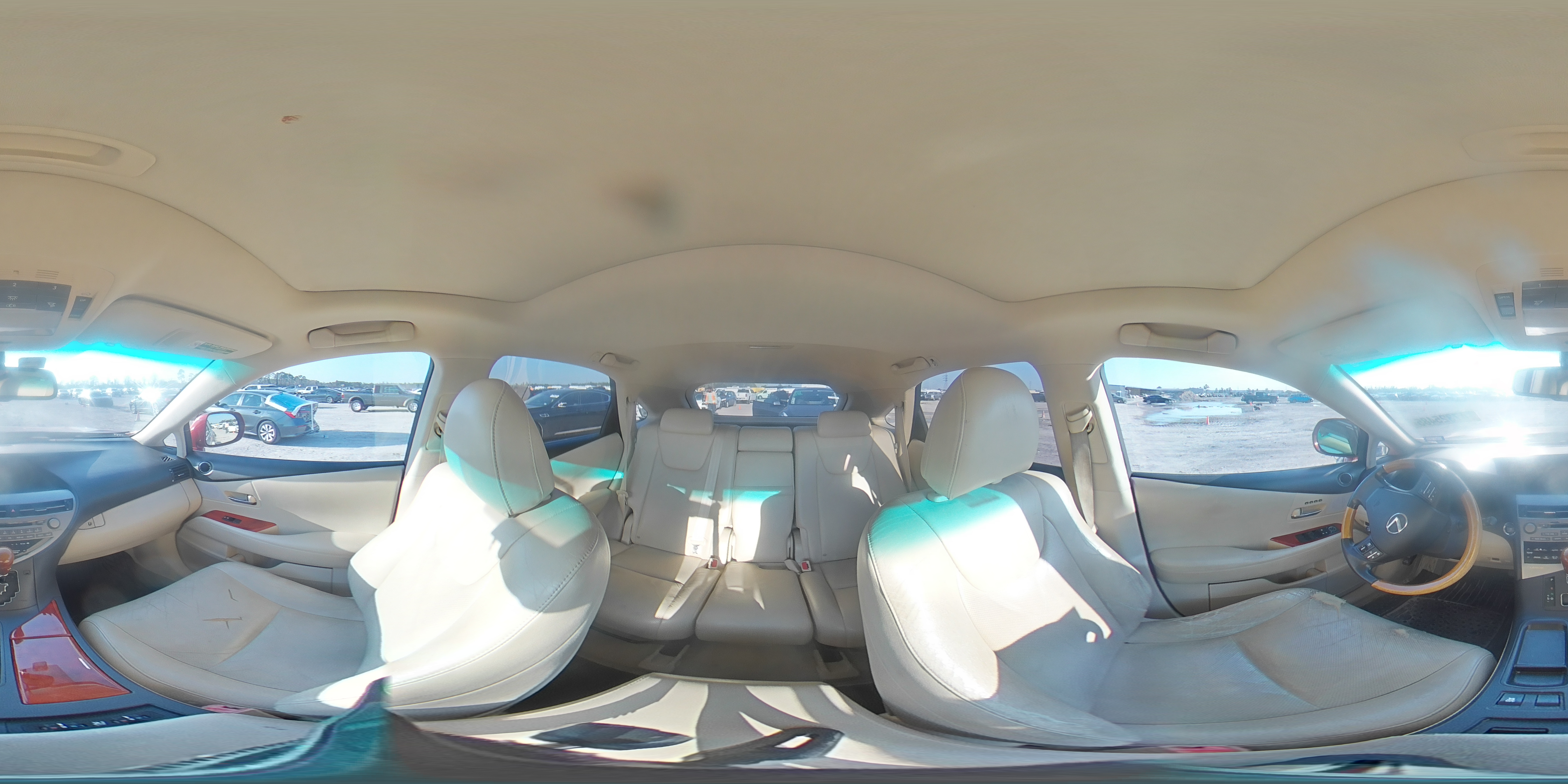 2010 Lexus RX - Image 14
