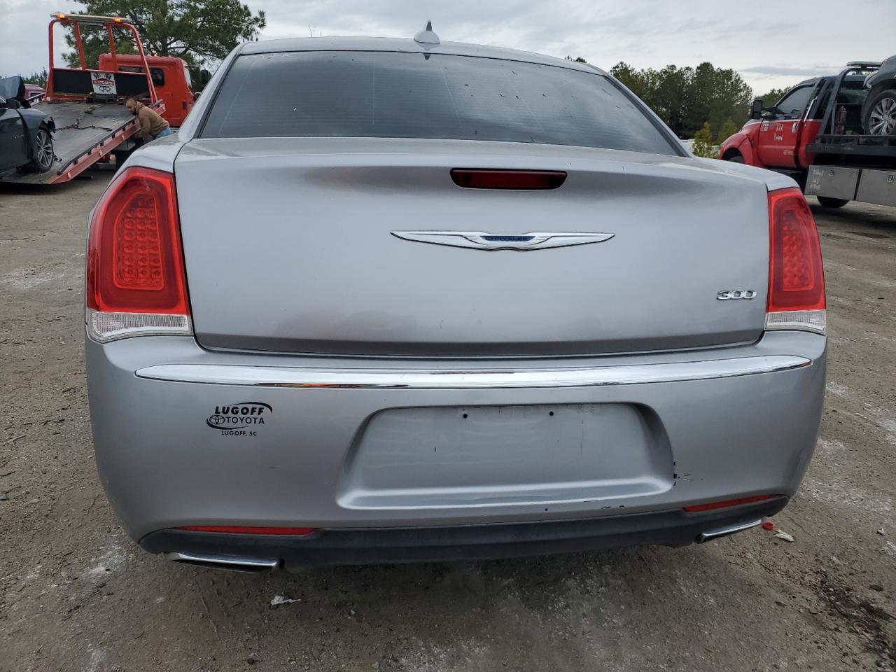 2015 Chrysler 300 - Image 6