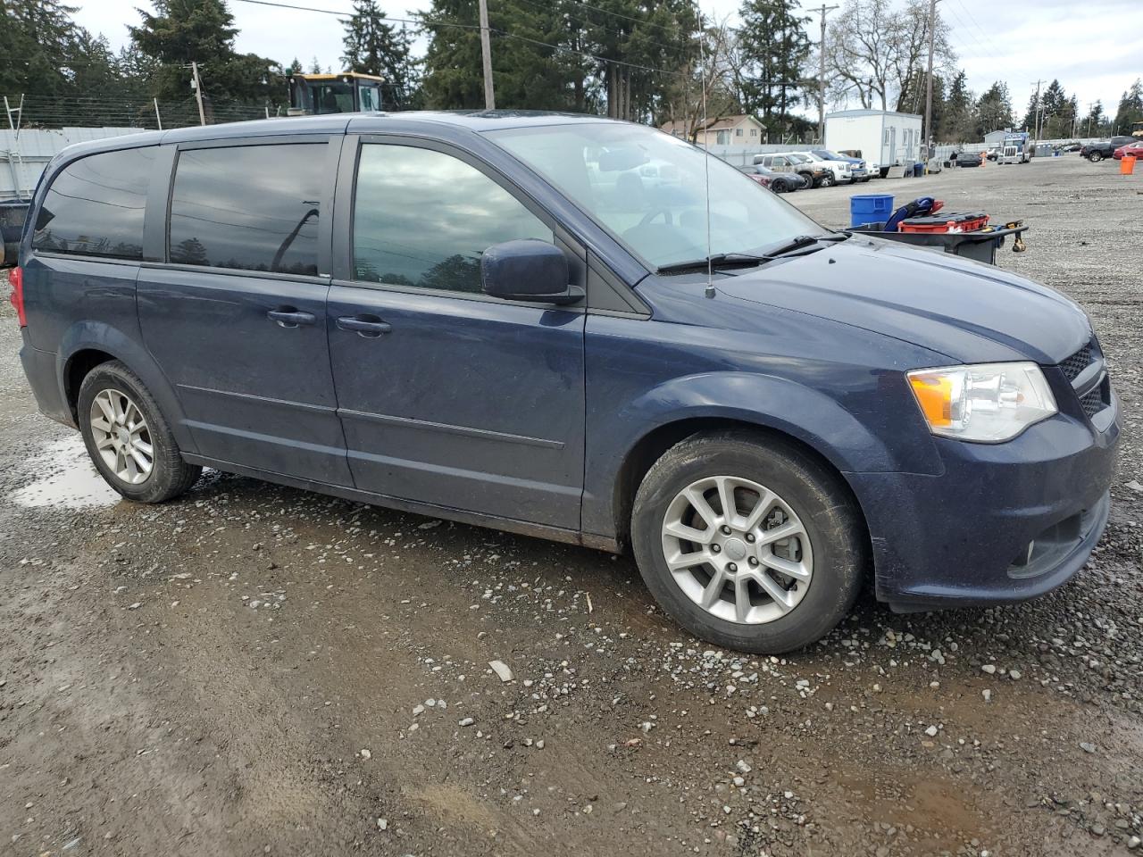 2012 Dodge Caravan - Image 4